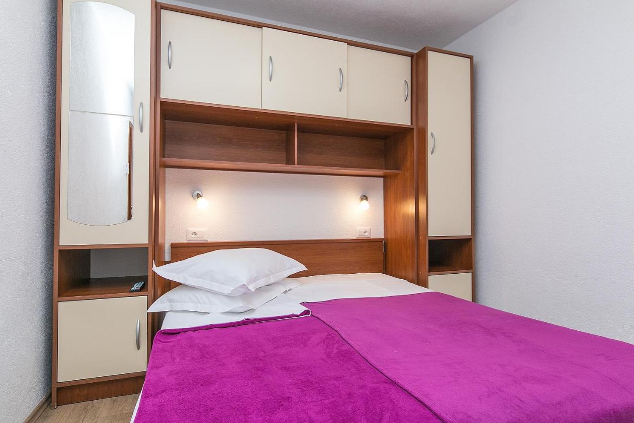 By The Sea Brela, Makarska - 20778 Apartma